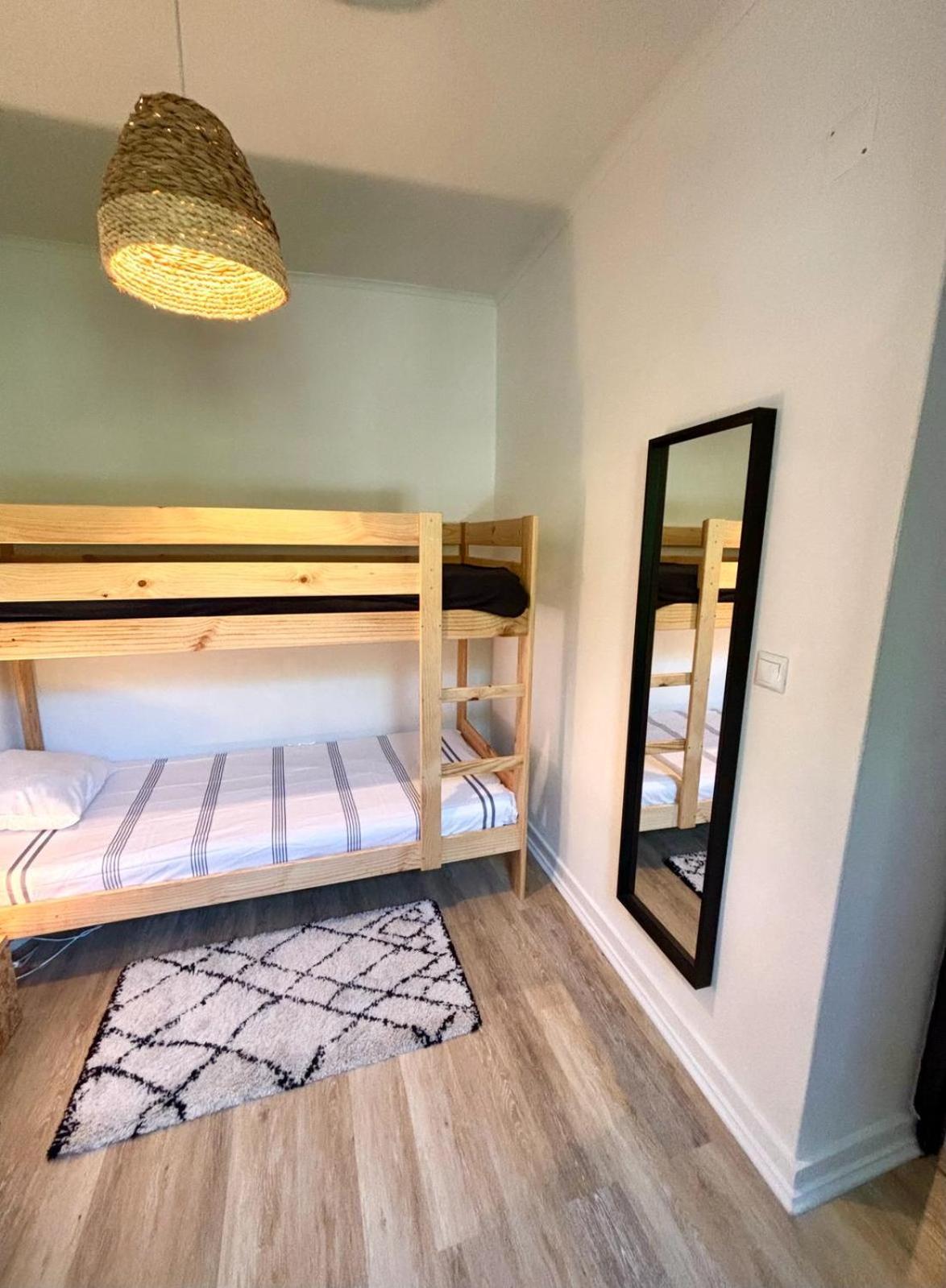 Pine & Apple Beach House Colares Esterno foto